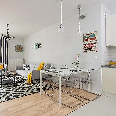 Apartment P&o Klobucka Warsaw
